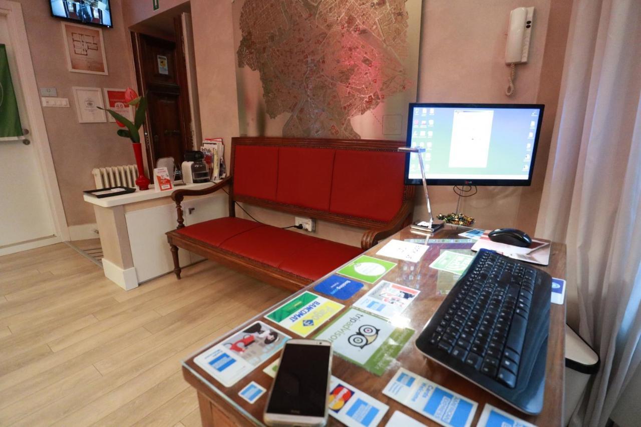 Tullia&Prisca Relais Hotel โรม ภายนอก รูปภาพ